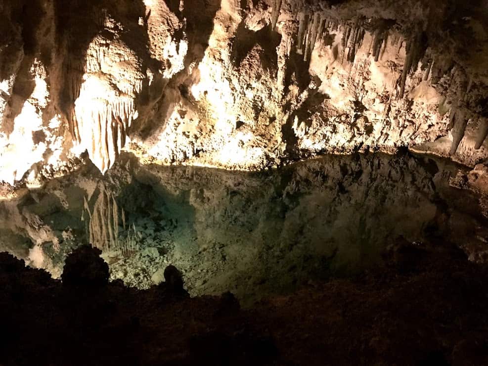 Pool inside King's Palace, Carlsbad Caverns 