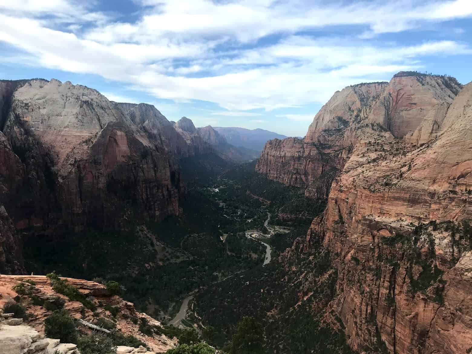 Conquering the Thrilling Angel’s Landing: Zion National Park